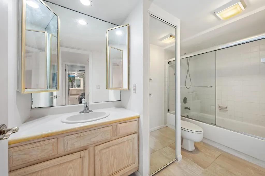 1213 12th Terrace Palm Beach Gardens FL 33418