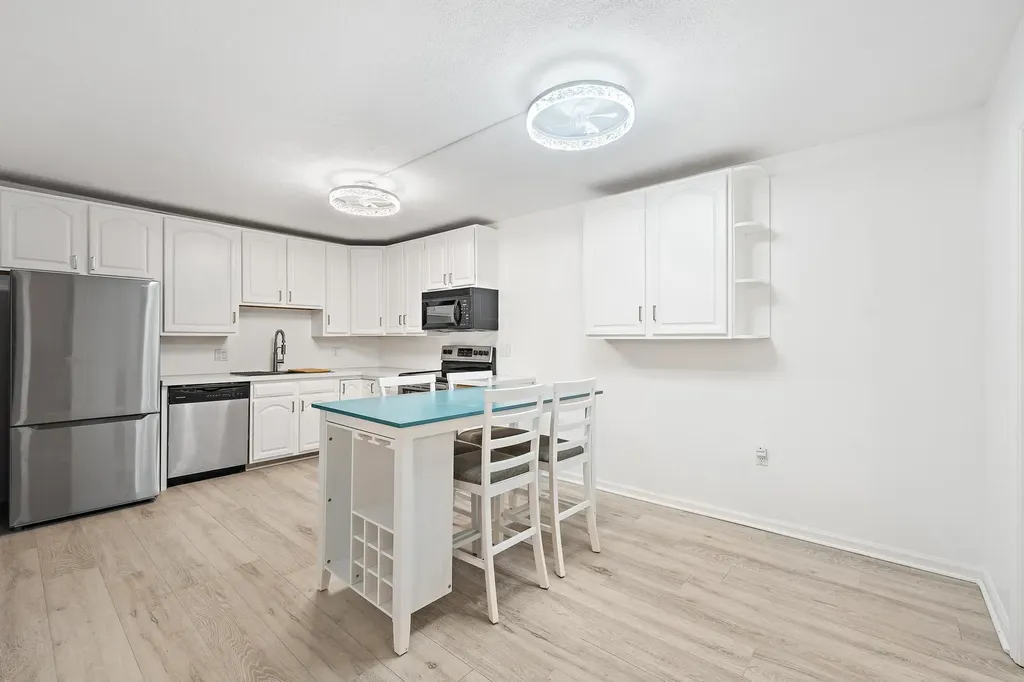 1213 12th Terrace Palm Beach Gardens FL 33418