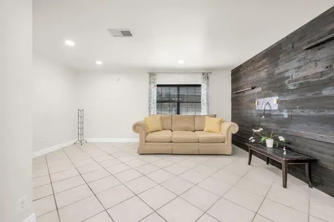 299 SW 7th Street Boca Raton FL 33432