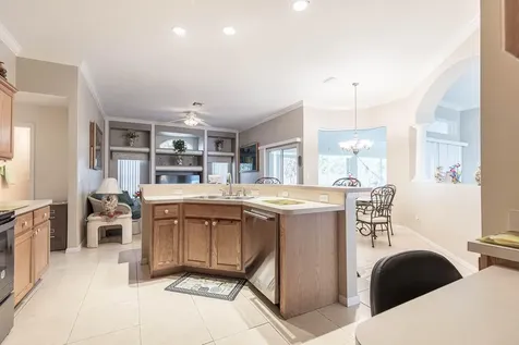2417 SE Dogwood Avenue Port St Lucie FL 34952
