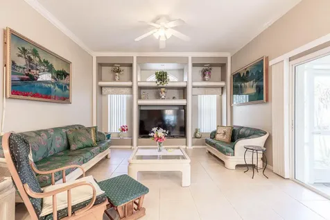 2417 SE Dogwood Avenue Port St Lucie FL 34952