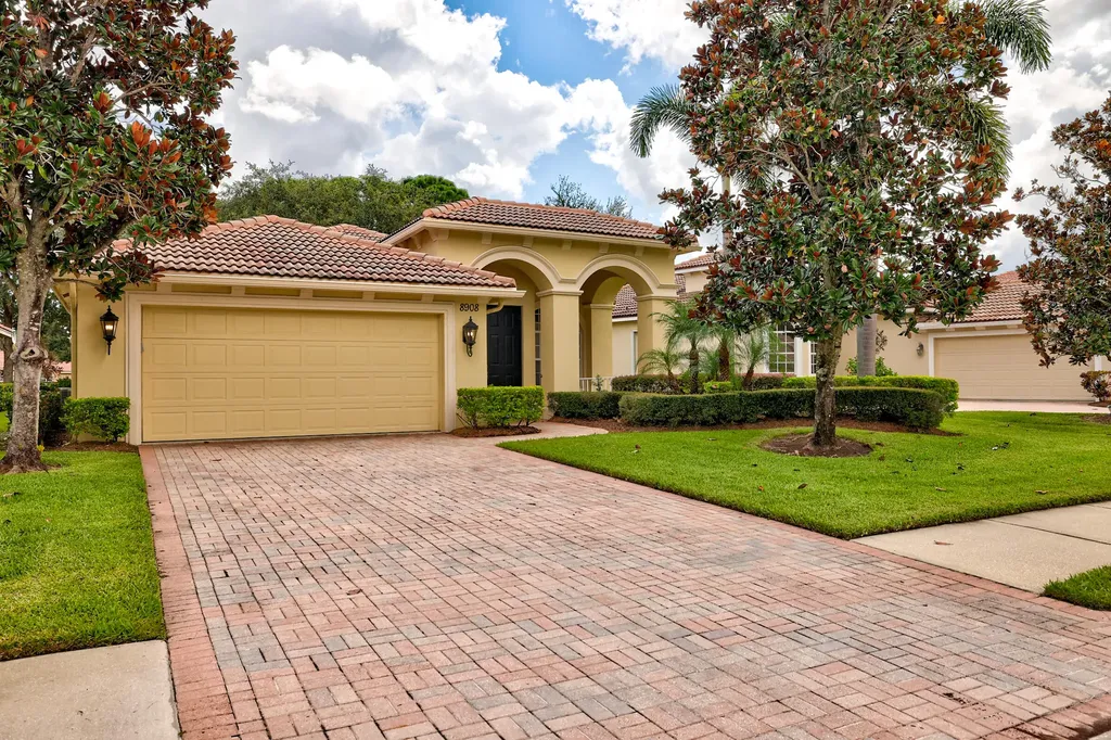 8908 Champions Way Port St Lucie FL 34986