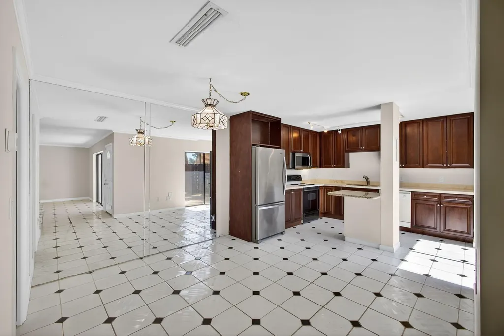 825 Center Street Jupiter FL 33458