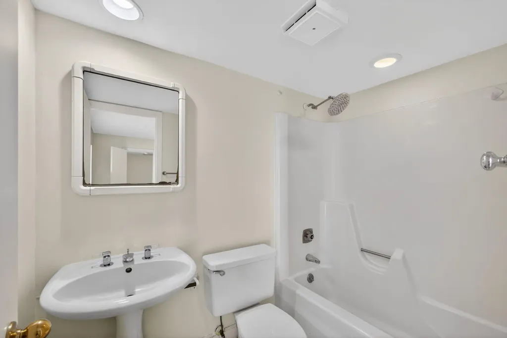 825 Center Street Jupiter FL 33458