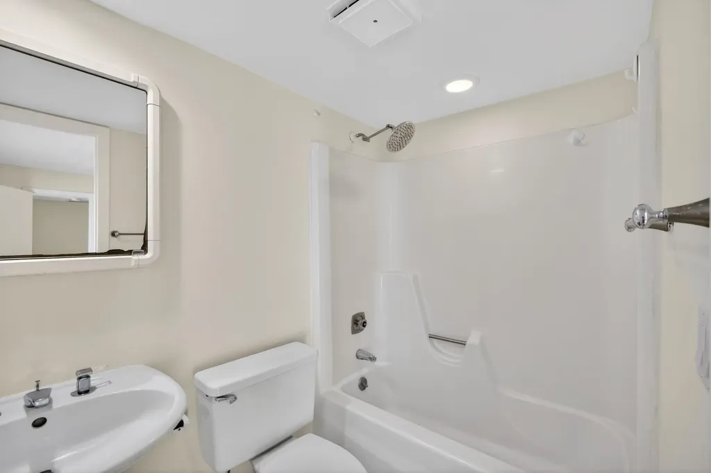 825 Center Street Jupiter FL 33458