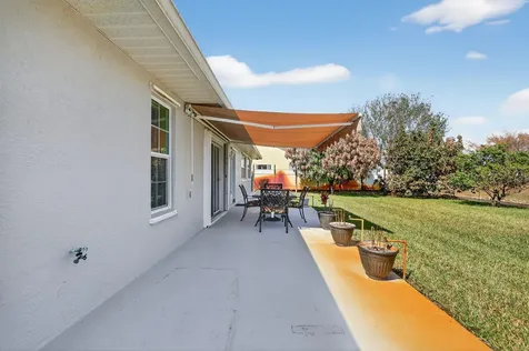2477 SW Chestnut Lane Port St Lucie FL 34953