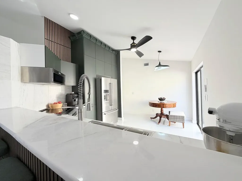 13266 Saint Tropez Circle Palm Beach Gardens FL 33410