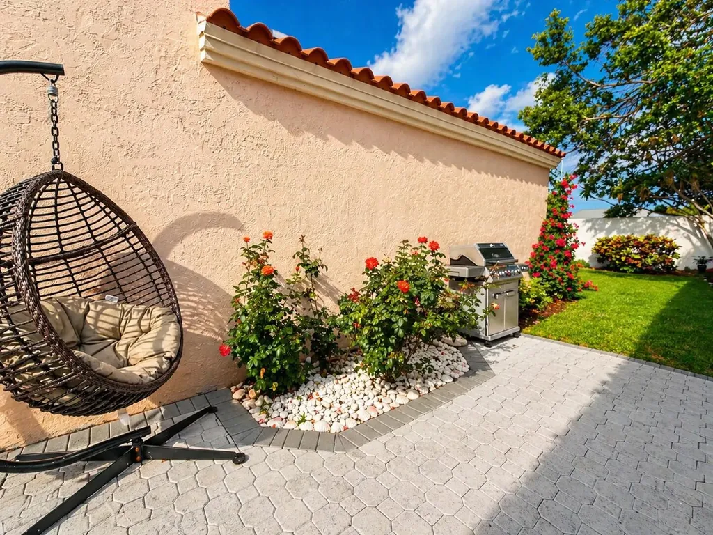 13266 Saint Tropez Circle Palm Beach Gardens FL 33410