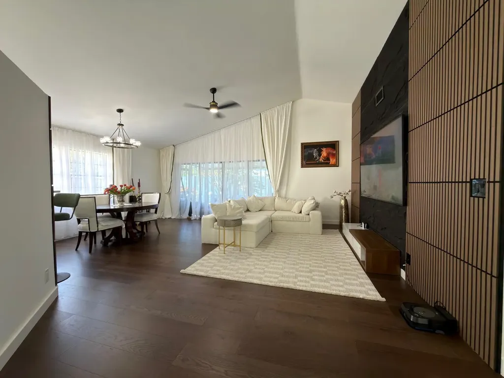 13266 Saint Tropez Circle Palm Beach Gardens FL 33410