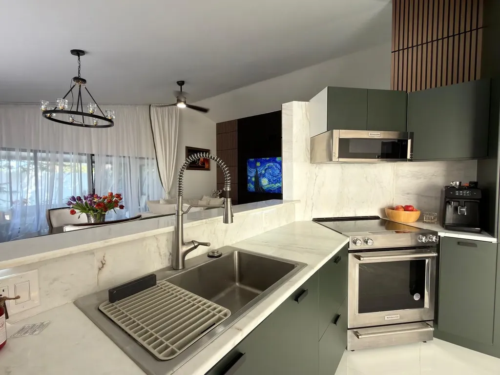 13266 Saint Tropez Circle Palm Beach Gardens FL 33410