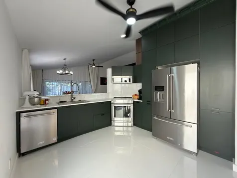 13266 Saint Tropez Circle Palm Beach Gardens FL 33410