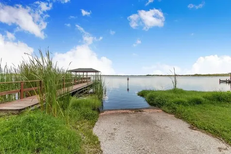 910 Liberty Lane Auburndale FL 33823