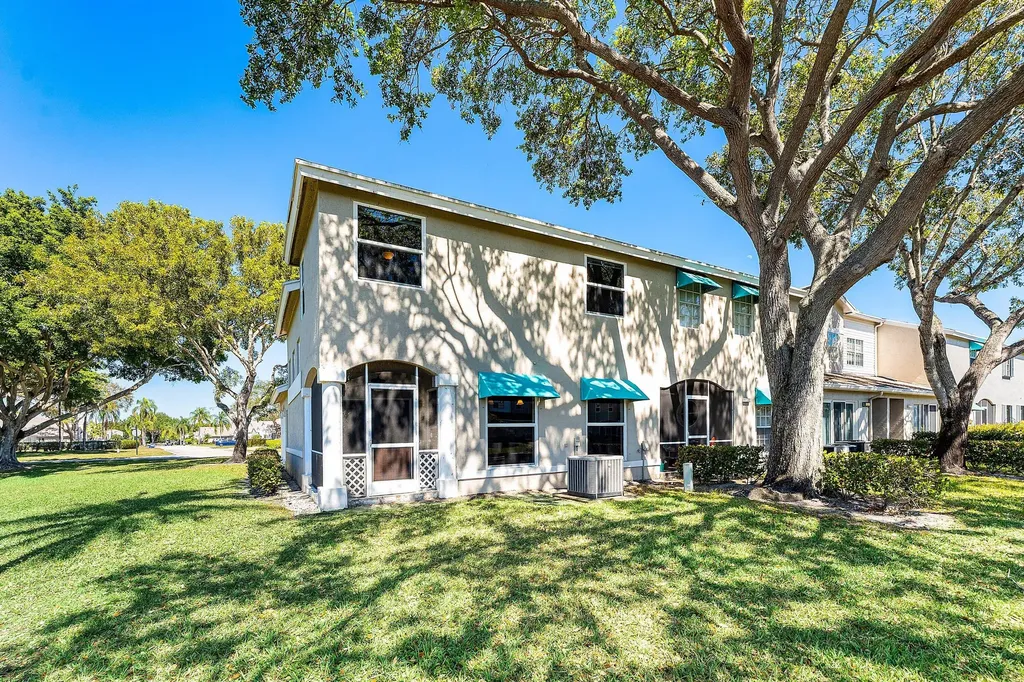 9118 Boca Gardens Parkway Boca Raton FL 33496