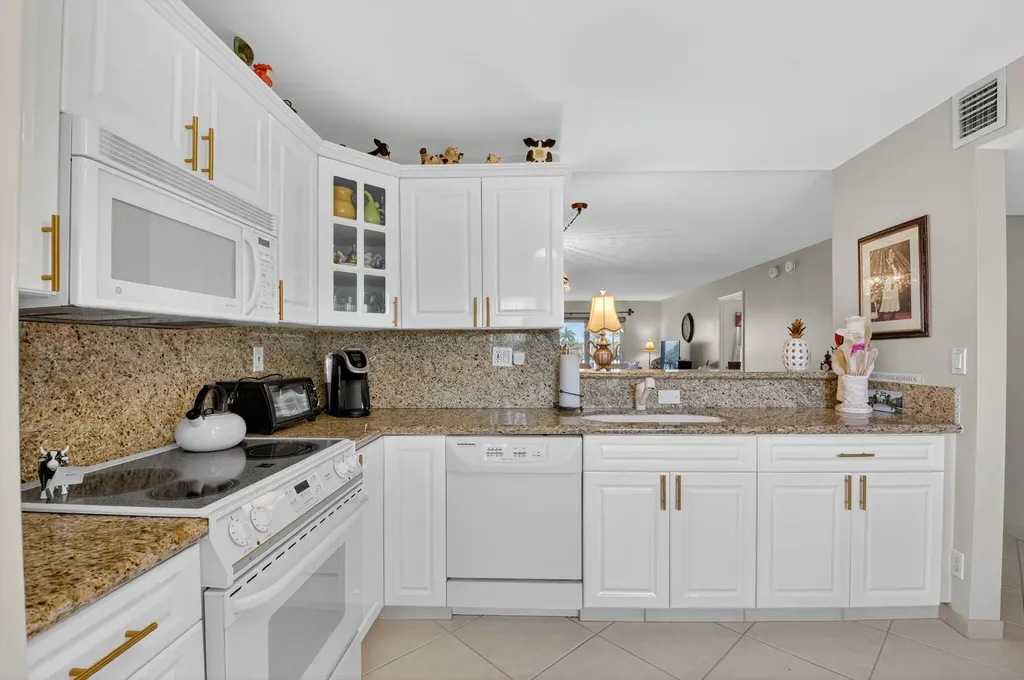 2871 N Ocean Boulevard Boca Raton FL 33431
