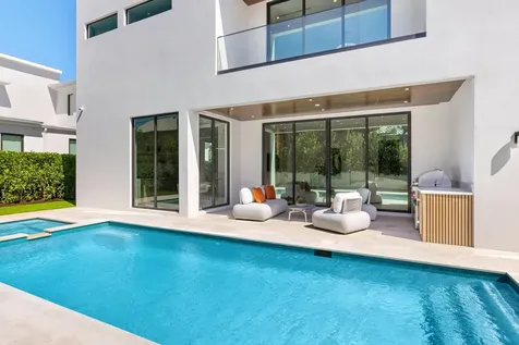 1051 NE 2nd Terrace Boca Raton FL 33432
