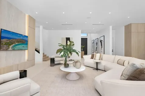 1051 NE 2nd Terrace Boca Raton FL 33432