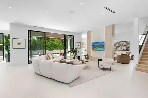 1051 NE 2nd Terrace Boca Raton FL 33432