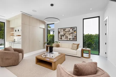 1051 NE 2nd Terrace Boca Raton FL 33432