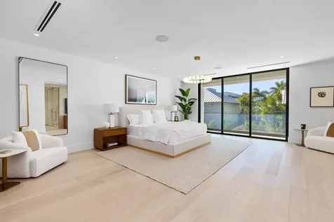 1051 NE 2nd Terrace Boca Raton FL 33432