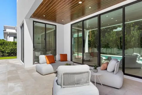 1051 NE 2nd Terrace Boca Raton FL 33432