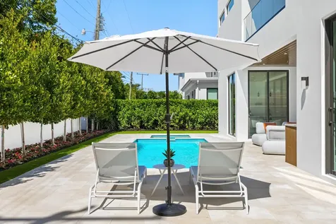 1051 NE 2nd Terrace Boca Raton FL 33432