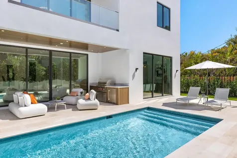 1051 NE 2nd Terrace Boca Raton FL 33432