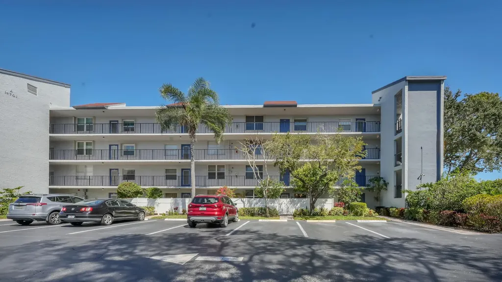 14701 Cumberland Drive Delray Beach FL 33446