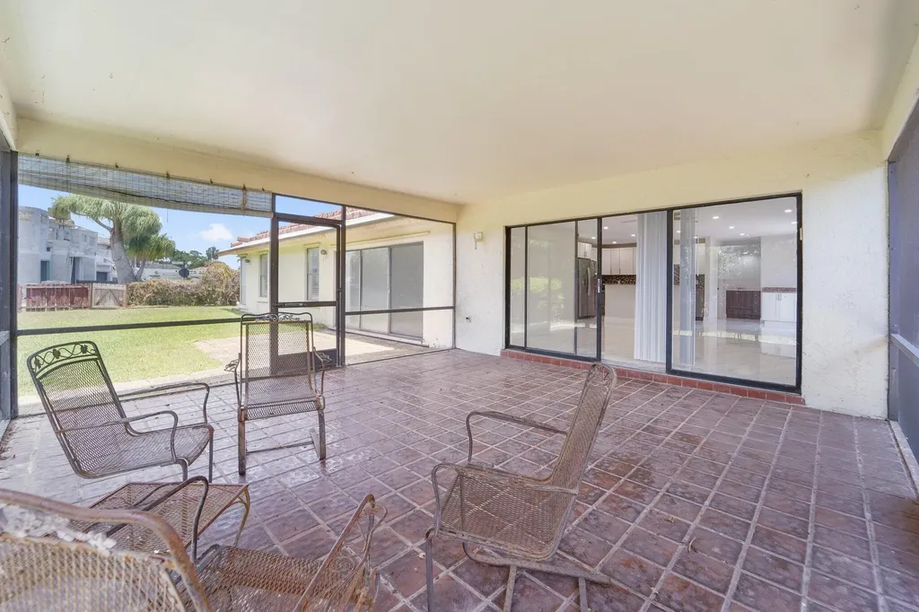22207 Alyssum Way Boca Raton FL 33433
