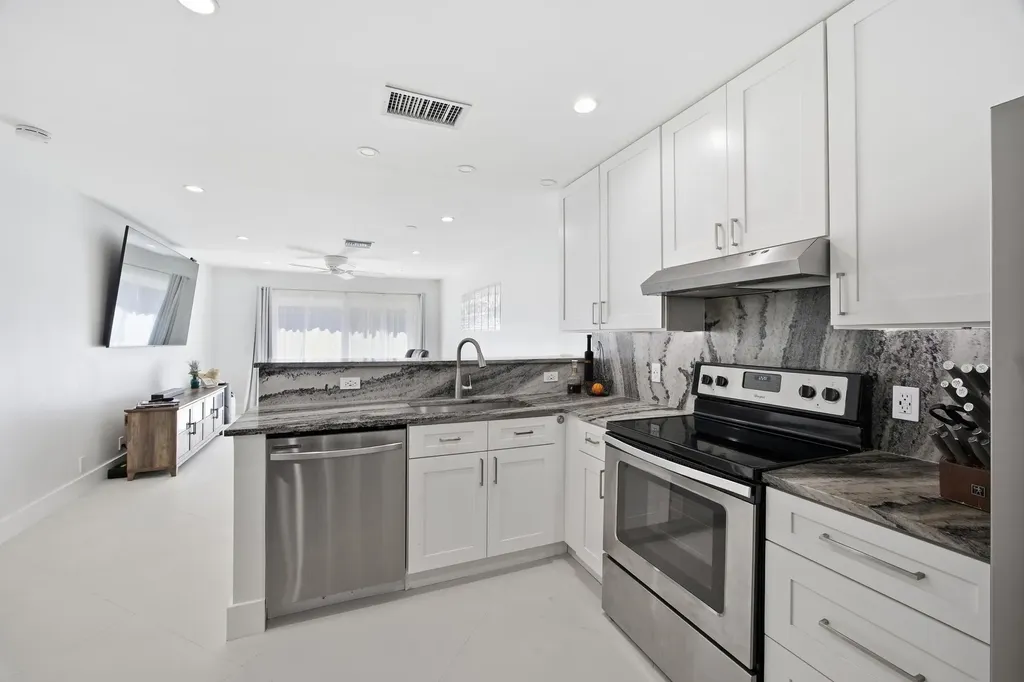 155 Deerfield Drive N Jupiter FL 33458