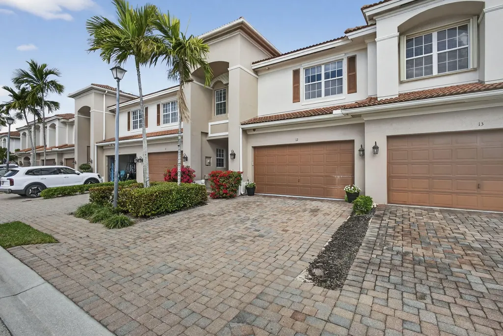 12 Nottingham Place Boynton Beach FL 33426