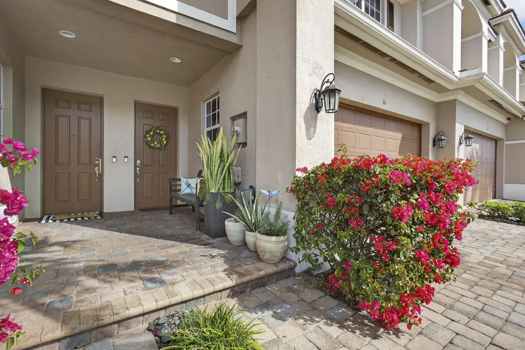 12 Nottingham Place Boynton Beach FL 33426