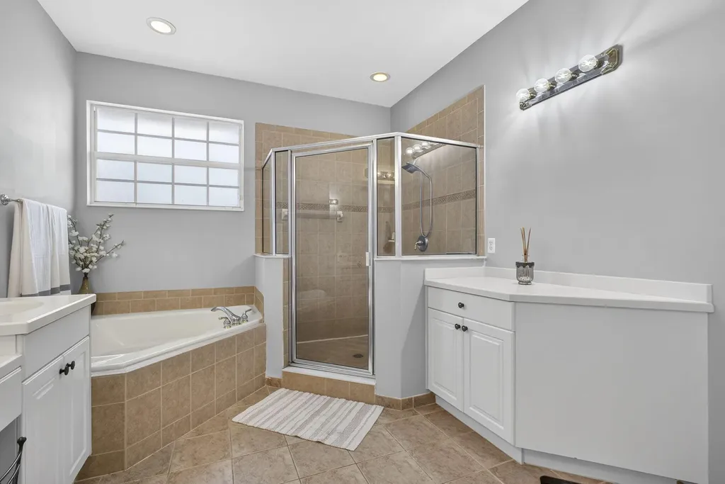 12 Nottingham Place Boynton Beach FL 33426