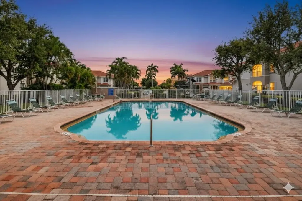 12 Nottingham Place Boynton Beach FL 33426