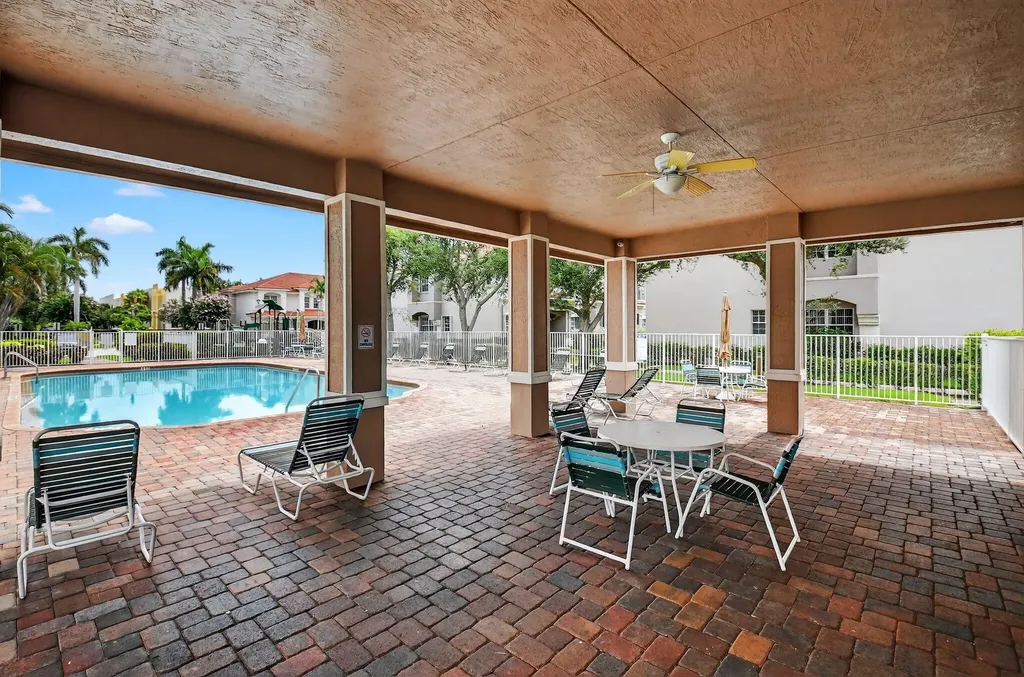 12 Nottingham Place Boynton Beach FL 33426