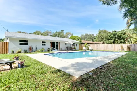 186 23rd Avenue Vero Beach FL 32962