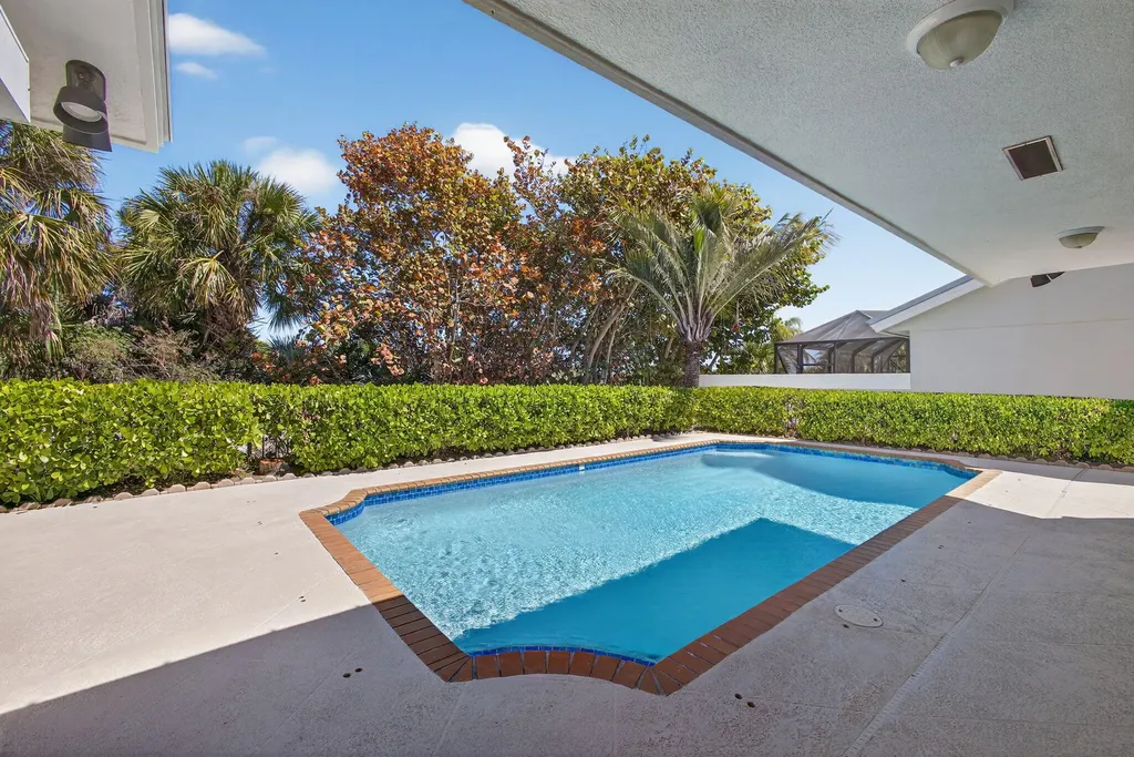 239 Ridge Road Jupiter FL 33477