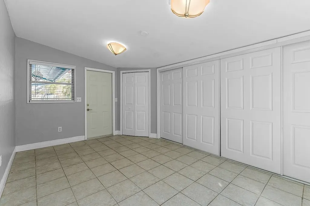 45 1st Court SW Vero Beach FL 32962