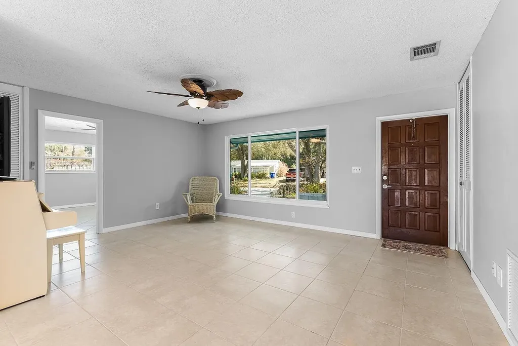 45 1st Court SW Vero Beach FL 32962