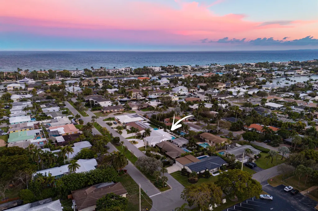 2846 NE 35th Court Lighthouse Point FL 33064