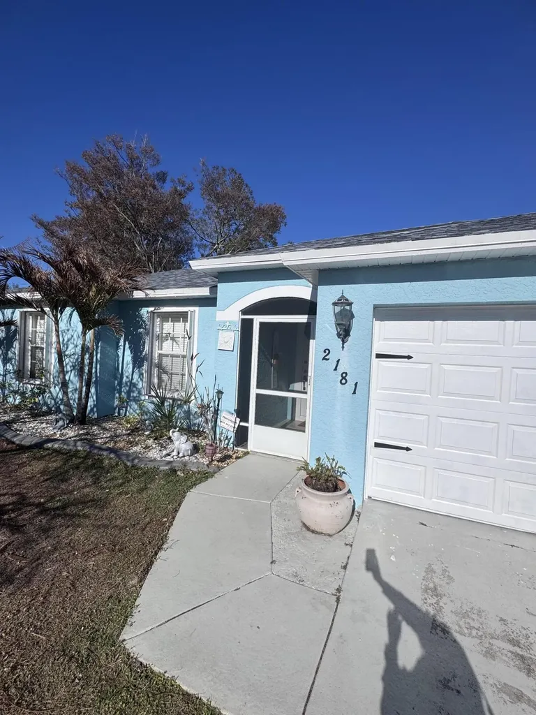 2181 SW Larchmont Lane Port St Lucie FL 34984