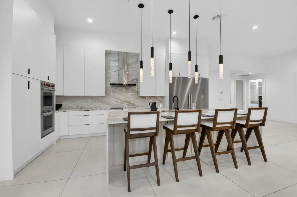 5761 Paddington Way Boca Raton FL 33496