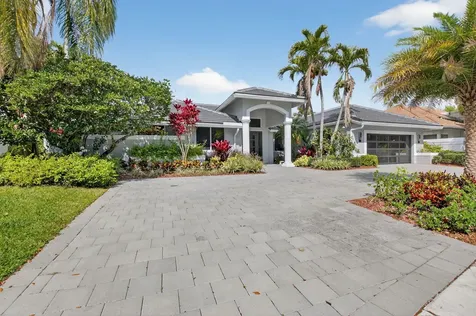 5761 Paddington Way Boca Raton FL 33496