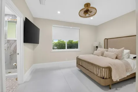 5761 Paddington Way Boca Raton FL 33496