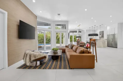 5761 Paddington Way Boca Raton FL 33496