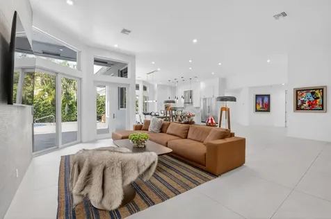 5761 Paddington Way Boca Raton FL 33496