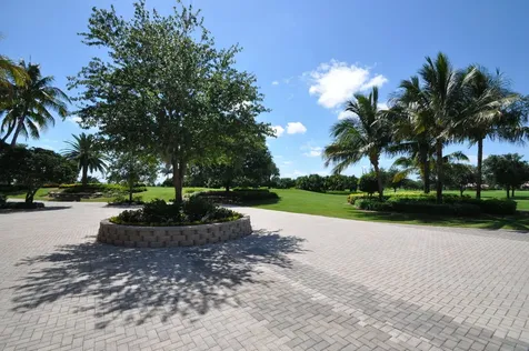 5761 Paddington Way Boca Raton FL 33496