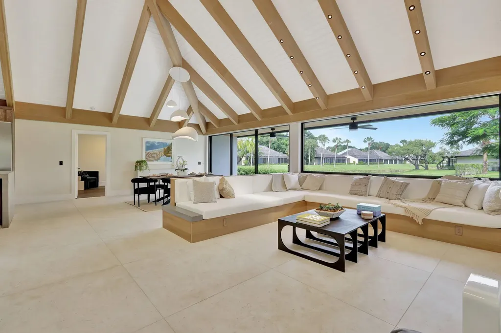 11880 Pebblewood Drive Wellington FL 33414