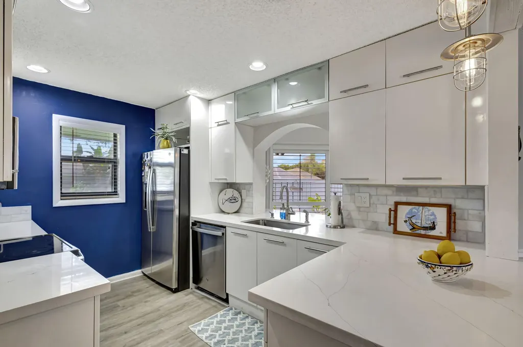 1127 E Seminole Avenue Jupiter FL 33477