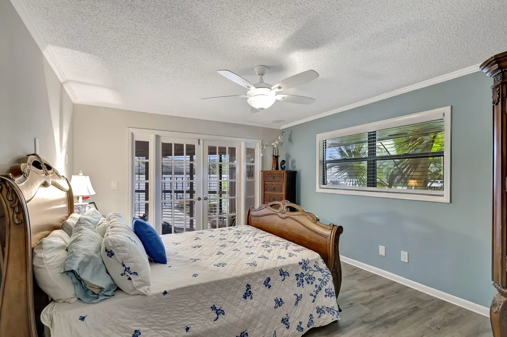 1127 E Seminole Avenue Jupiter FL 33477