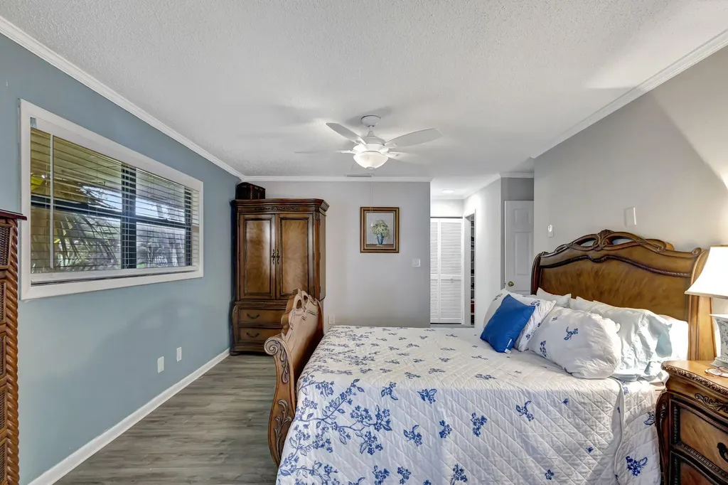 1127 E Seminole Avenue Jupiter FL 33477